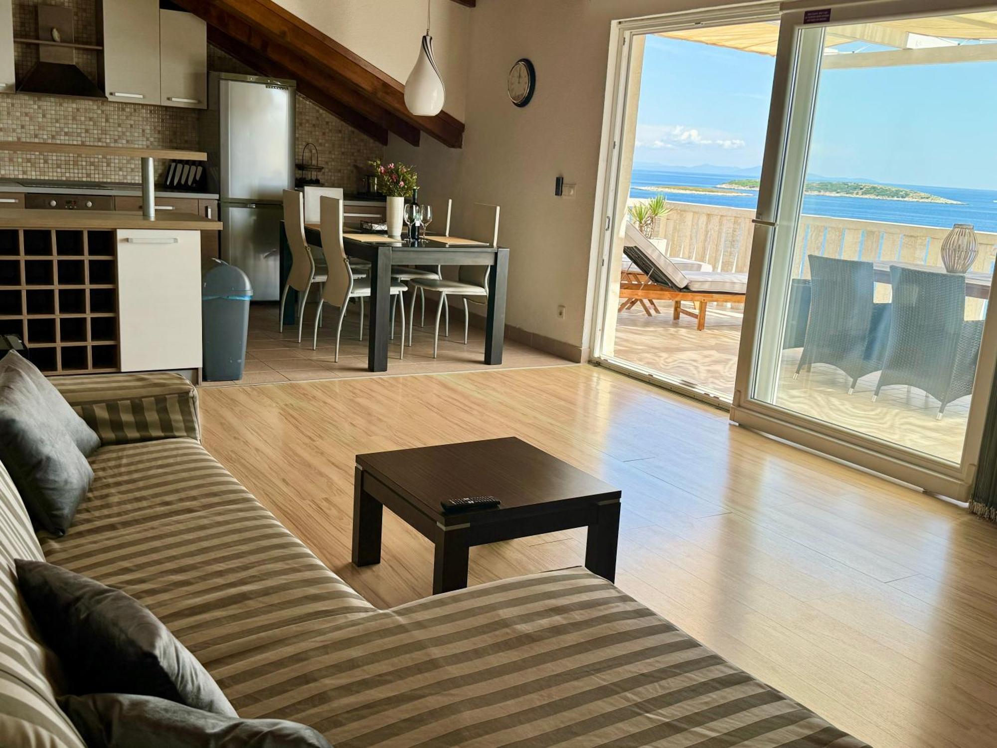 Apartman Island *